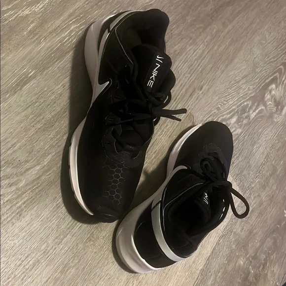 Nike Men's Black Running Shoes - Picture 2 of 10